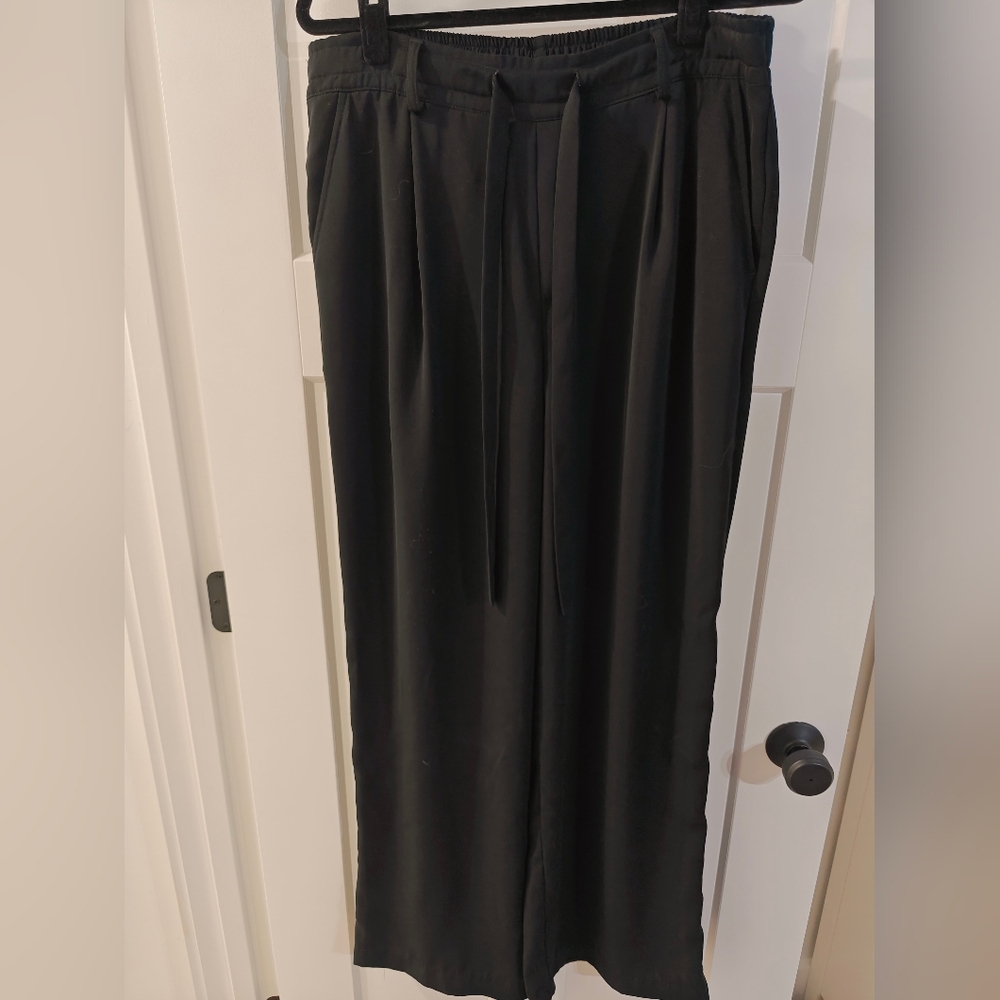 Flowy pull on wide leg dress pants.